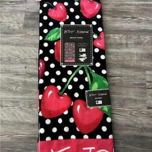 New Betsey Johnson XL Beach Towel Cotton 3’x6’ Black/White Heart Cherries